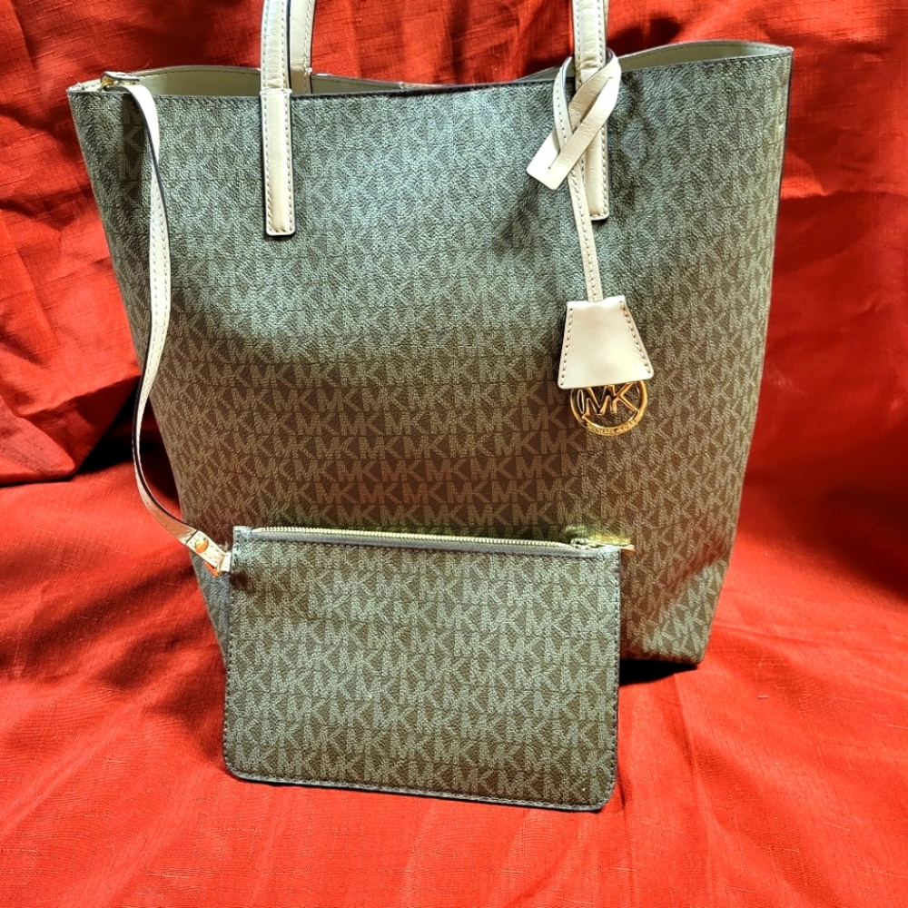 Michael Kors tote and wristlet